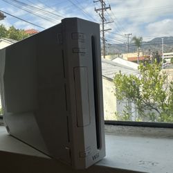 Nintendo Wii RVL-001 512 MB Home Console Only