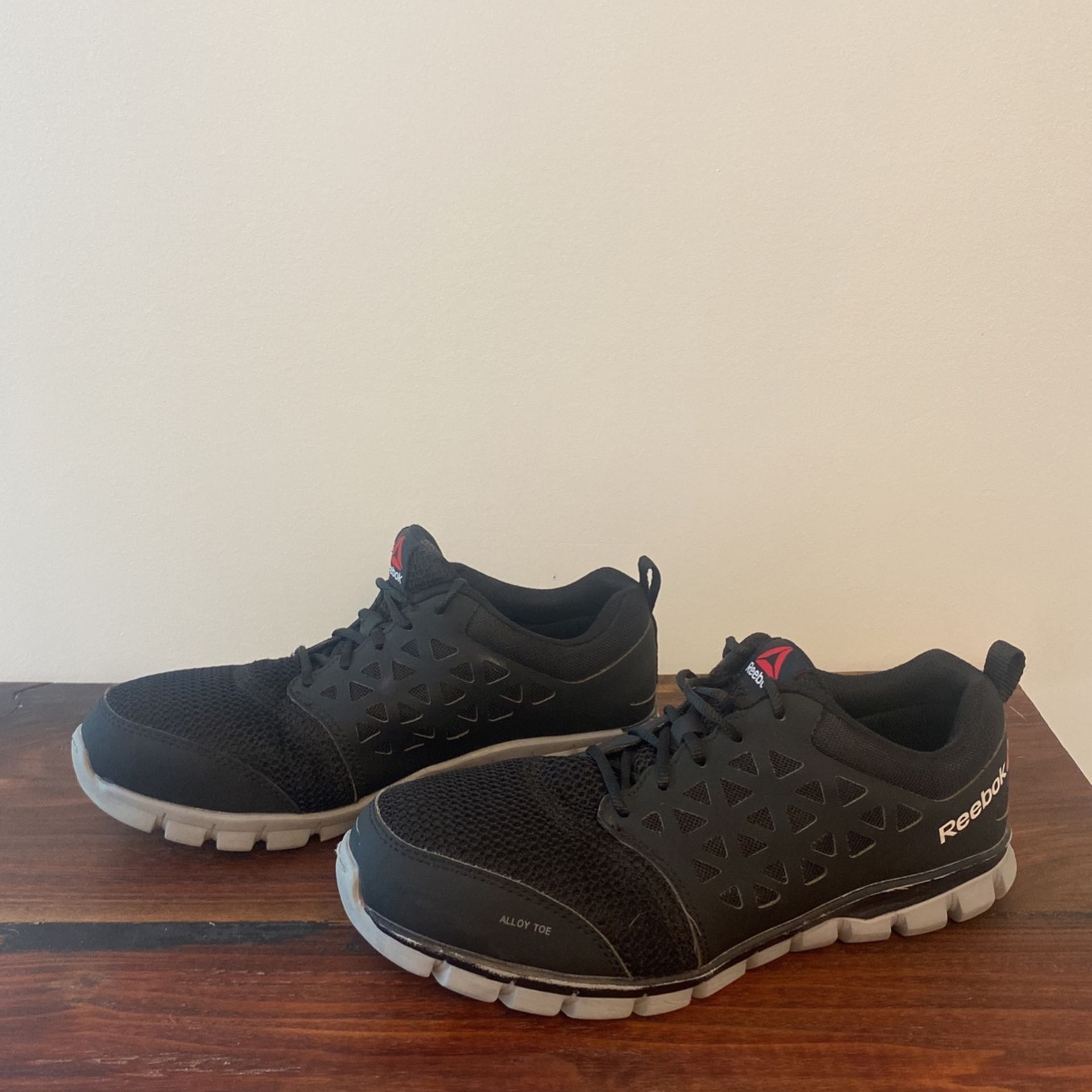 New Steel Toe Reebok Shoes - 10M