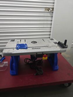 Kobalt 1/4-in and 1/2-in 12 -Amp 2 -HP Variable Speed Fixed Router