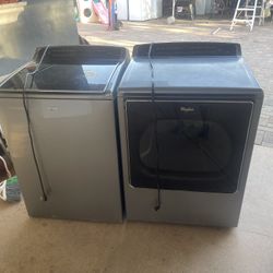 Whirlpool Washer And Gas Dryer