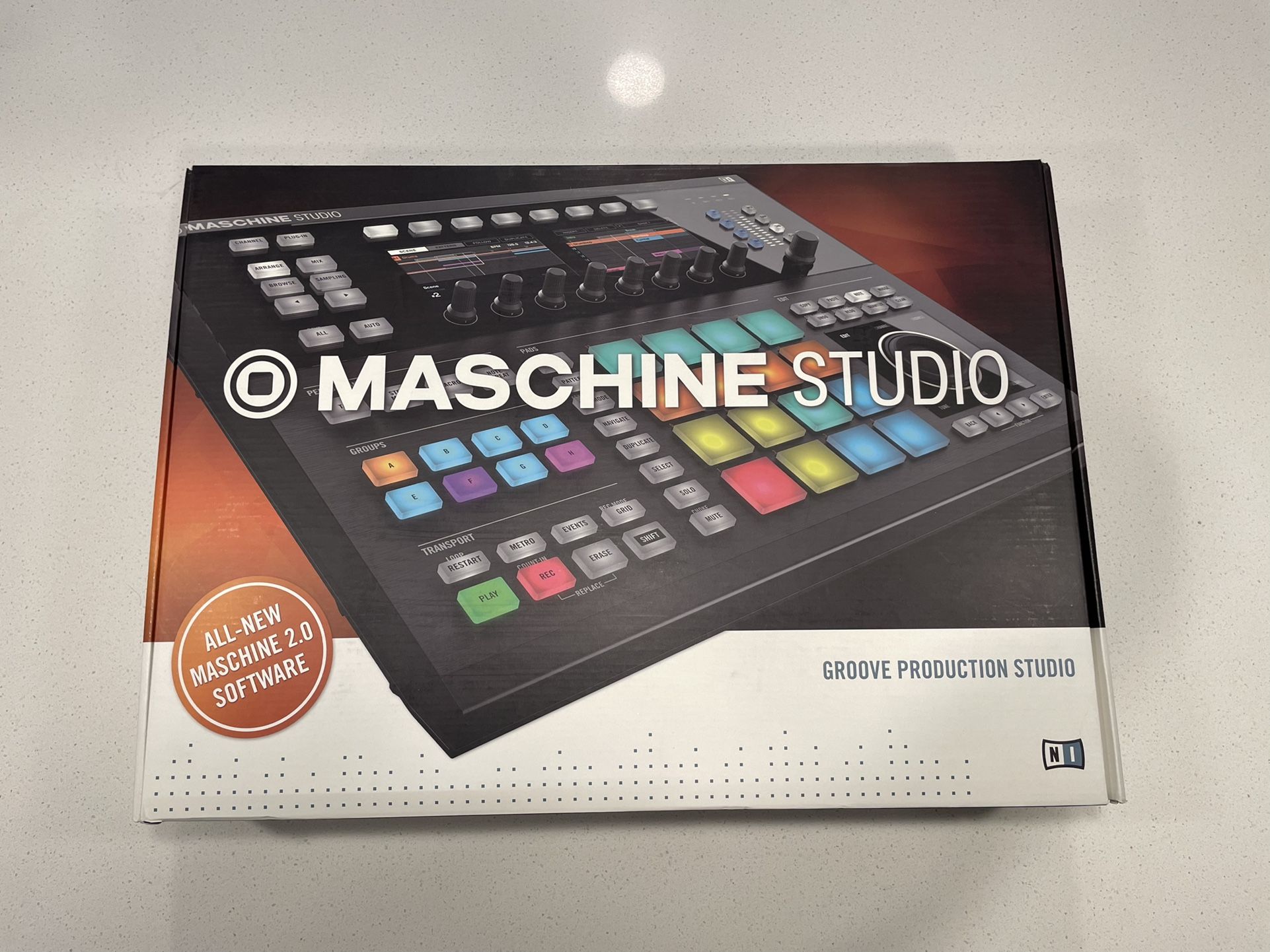 NATIVE INSTRUMENTS MASCHINE STUDIO