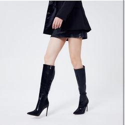 Black Heeled Boots