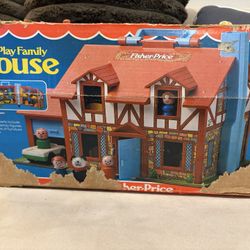 Vintage Fisher-Price Play Family House, model number 952.