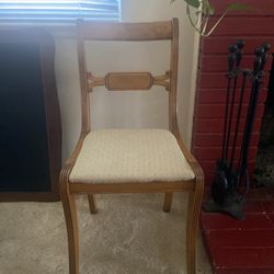 Antique Maple Chair, light brown, like new