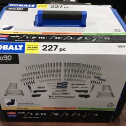 Kobalt Pro 90, 227 Piece Mechanics Tool Chest
