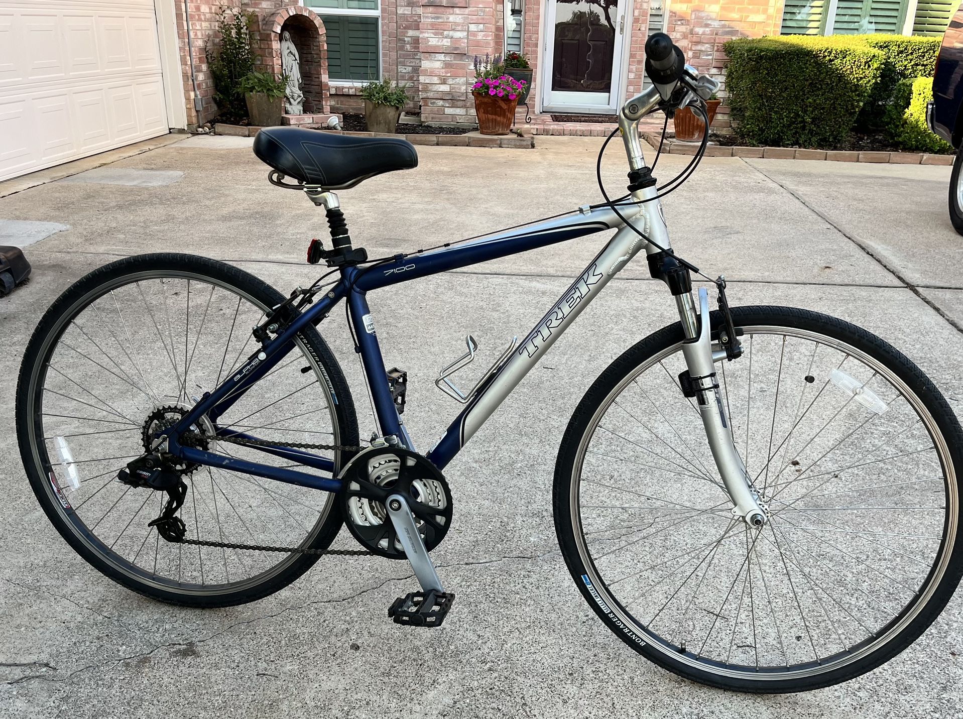 Trek 7100 Hydrid Bike