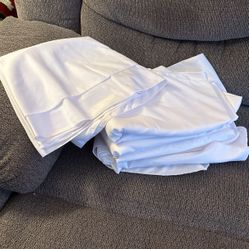 71" White Round Tablecloths Qty 6