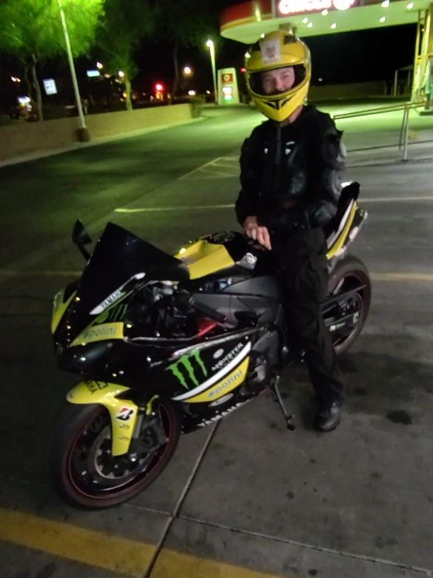 2009 Yamaha R1