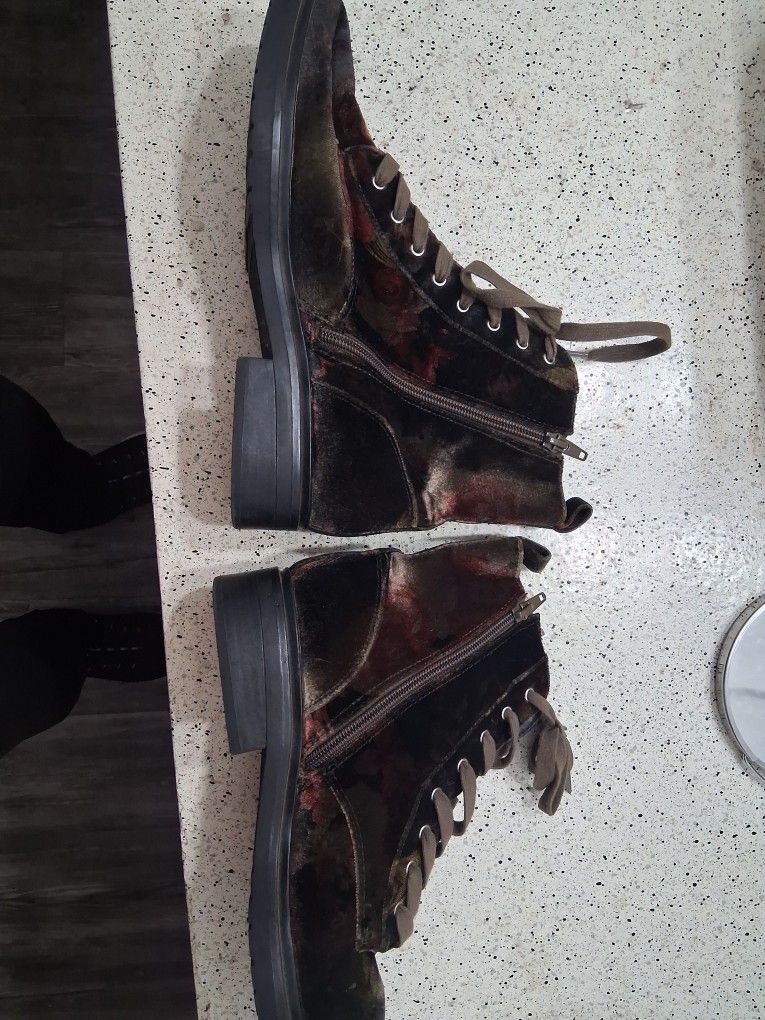 American Eagle Outfitter Boots