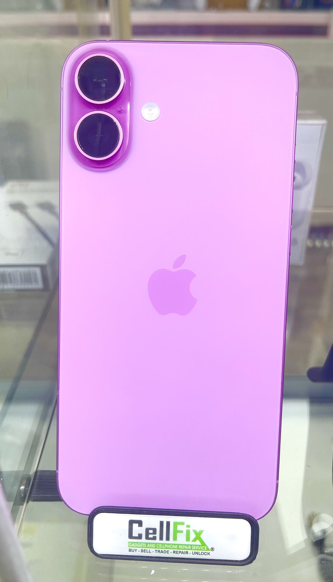iPhone 16 Plus
