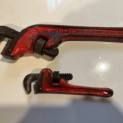 Rigid 10 in 45 Degree Pipe Wrench with Rigid 6 in Pipe Wrench