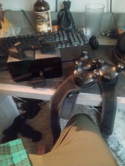 3.0 vive bases and 3-2.0 trackers