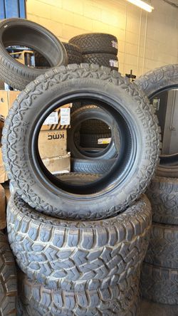 Pathfinder Wild Force AT Tire 35x13.50R20LT USED
