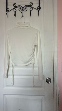 Frosted White Soft Turtle Neck