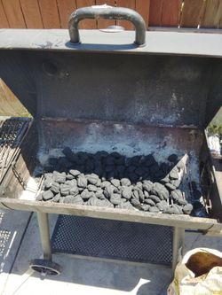 Large Barrel Grill + Side Smoker (Pickup Only)