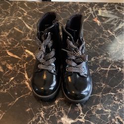 Girl Boots Size (10)