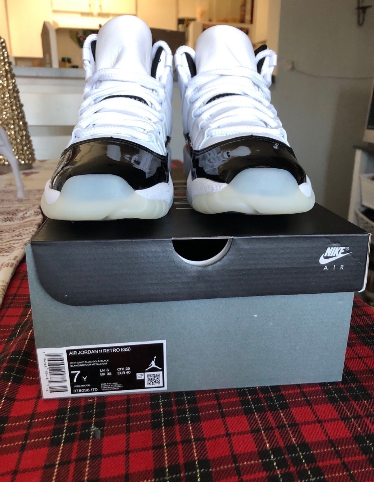 Jordan 11 Gratitude