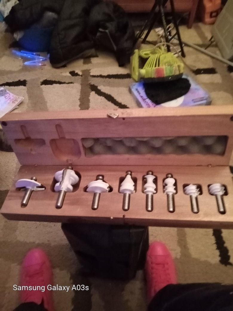 Jesada Tool Set