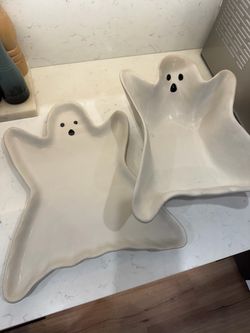 Set of Pottery Barn Ghost Stoneware
