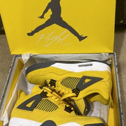 Jordan 4 Retro