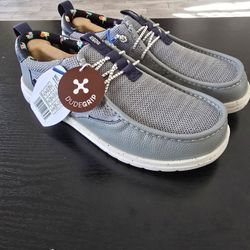 Brand new HEY DUDE Golf Shoes