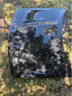 Dodge challenger Hellcat Hood