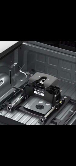 RAM Mopar M20 20K Fifth Wheel Hitch with Glider / Slider Base – Complete Assembly