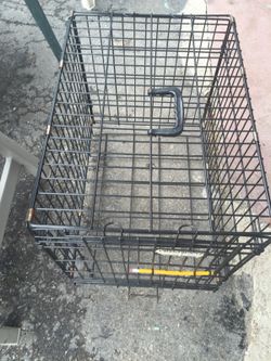 Folding medium metal dog crate!