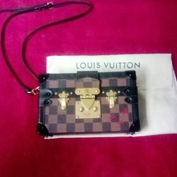 Brand New 2019 Louis Vuitton Mallie Bag 