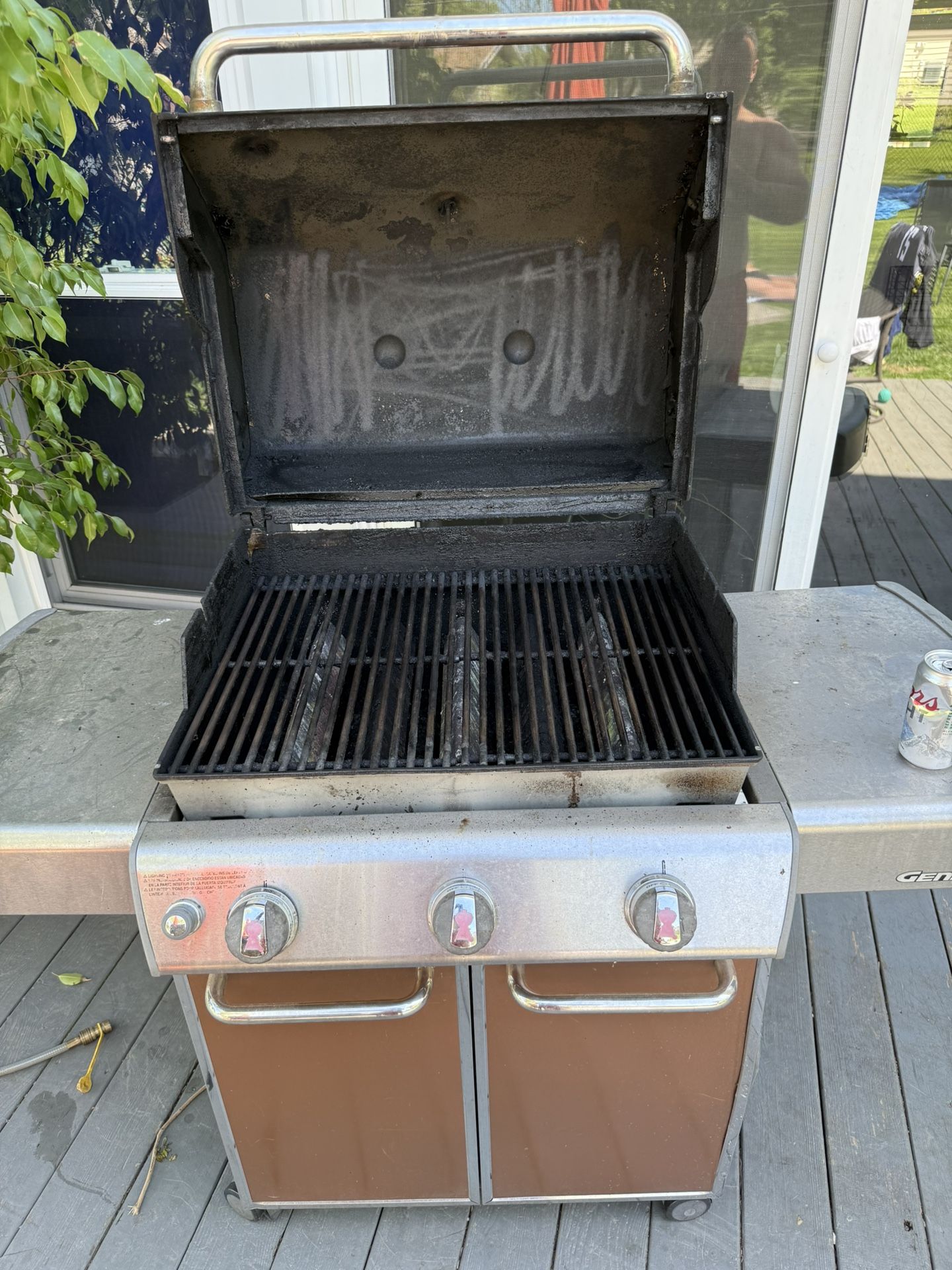 Weber 300 natural gas grill