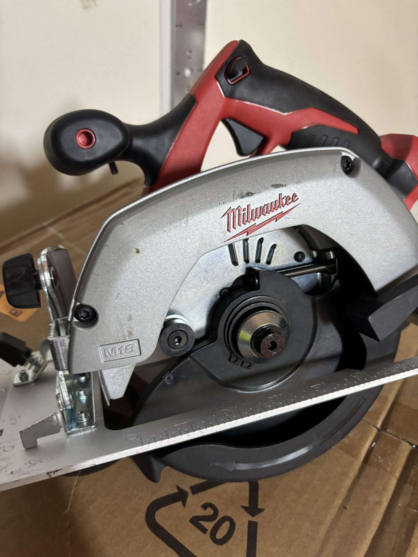 Milwaukee M18 Cordless Skill Saw