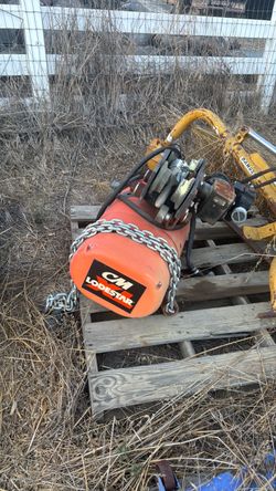 1-Ton CM LodeStar Electric Chain Hoist, Single Phase