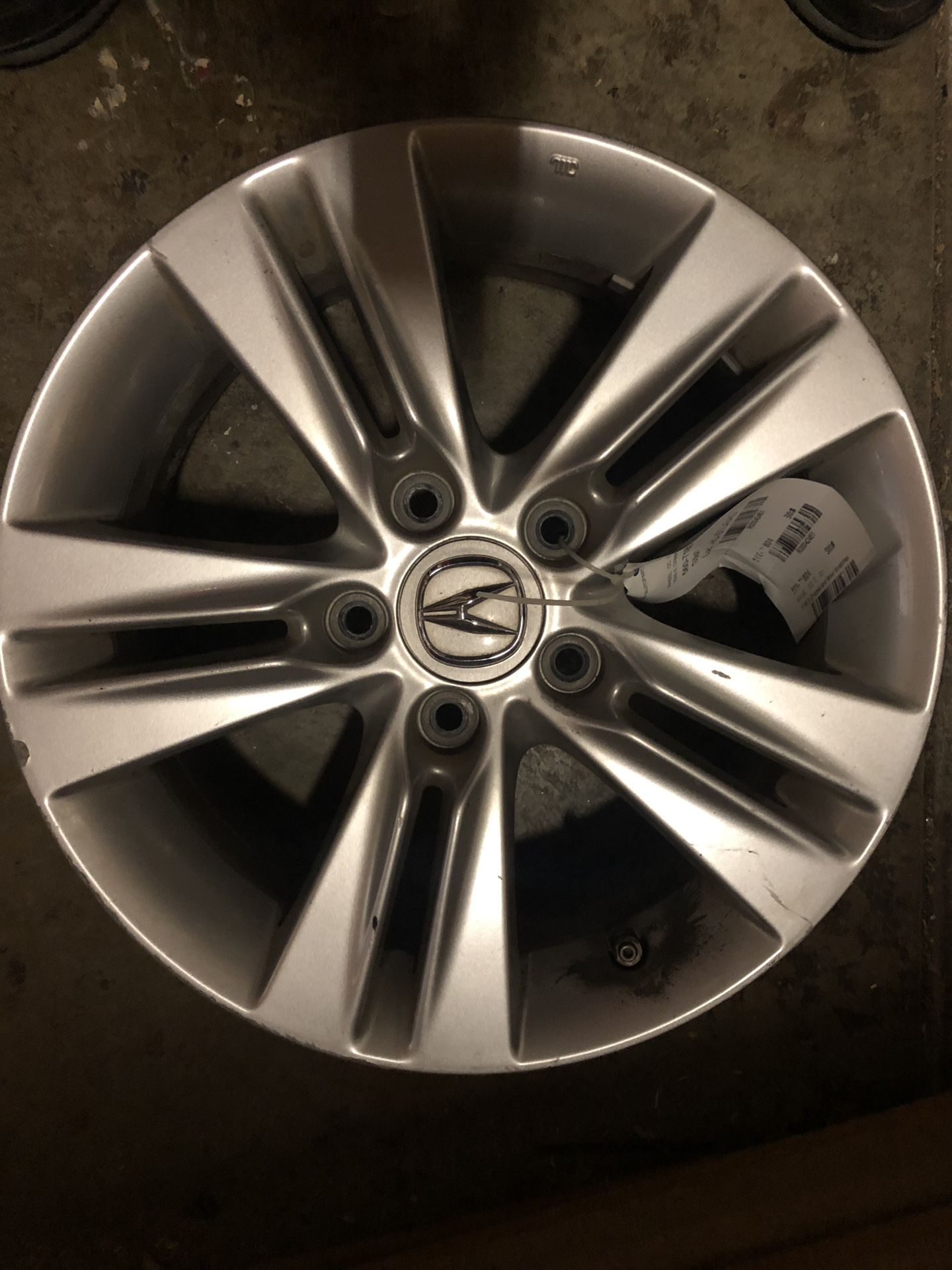 2013 Acura ILX Rim, Wheel ( one only)