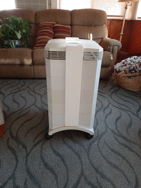 I Q AIR HealthPro Series Air Cleaner