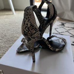 Heels Size 7 