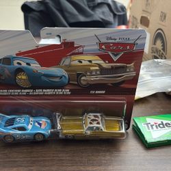 Cars Disney Pixar Pack of 2 Metal Cars 1:55 - Die-Cast Bling Bling Lightning McQueen & Tex Dinoco