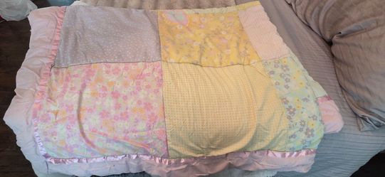 Reversible Patchwork Butterfly Twin Comforter