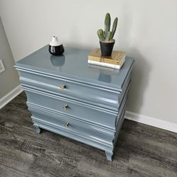 Vintage Style Dresser 