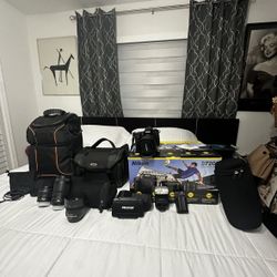 Nikon D7200 Camera with Accessories 