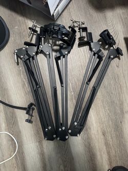 Selling Microphones and Mic stands