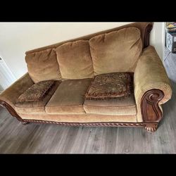 (2) Leaving Room Sofas 