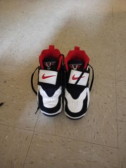 Nike air deon sanders