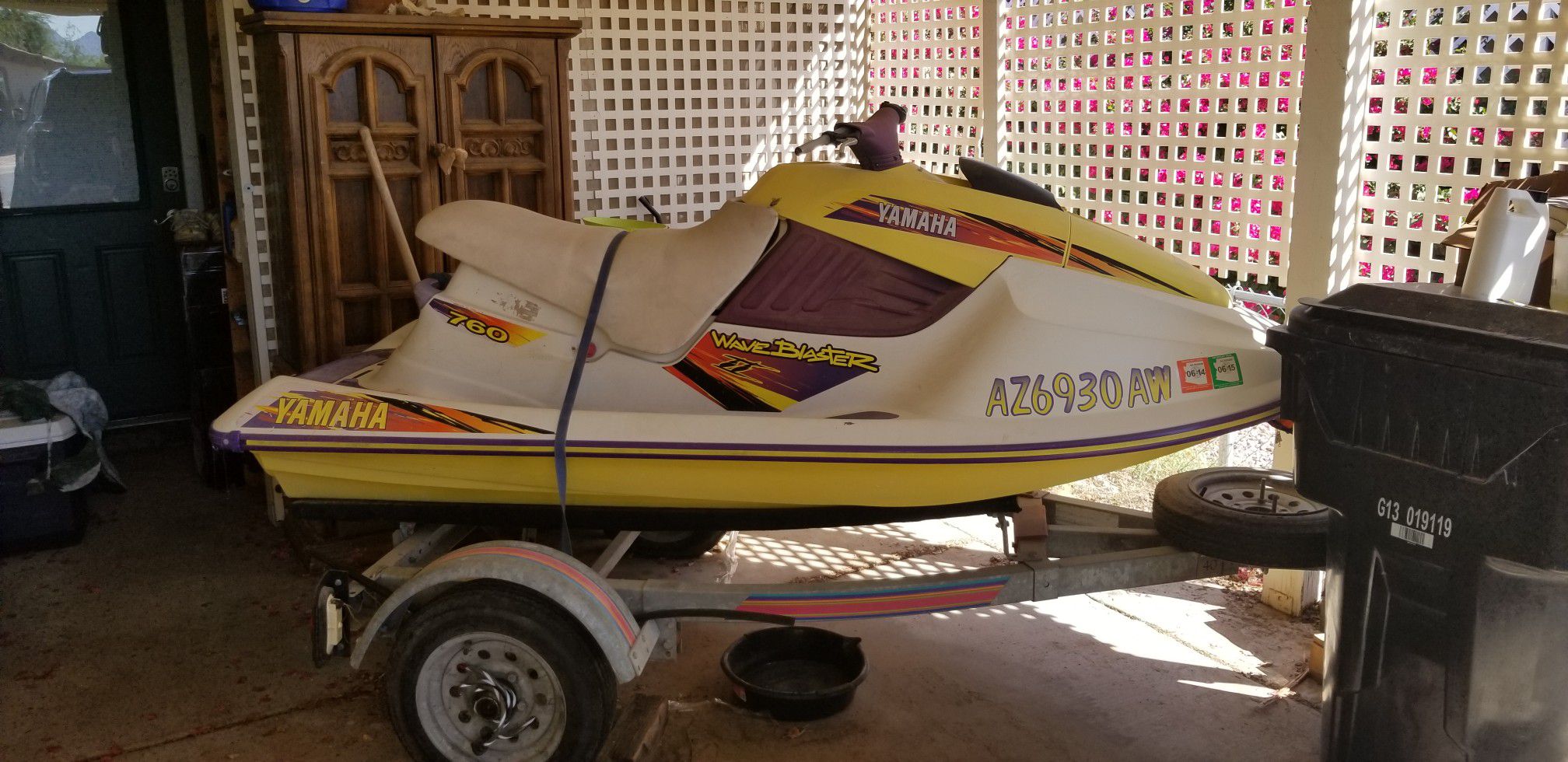 Yamaha 760 Jetski and trailer with clear title and plates