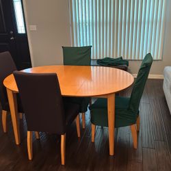 Dining Room Table And 4 Chairs For Sale