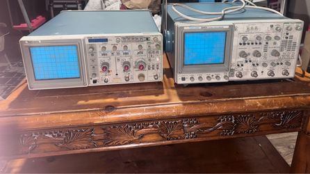 Tektronix 100MHz Oscilloscopes - Pro-Grade - From Calibration Tech’s Collection
