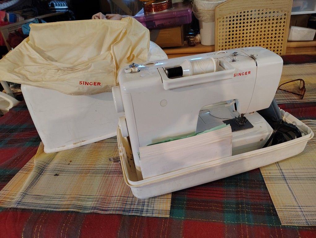 Singer Sewing Machine