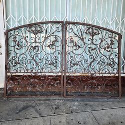 Vintage. Metal Gate 