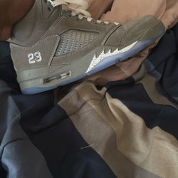 No Box But Wolf Grey 5s