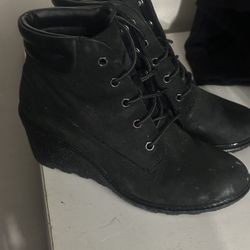 Timberland Wedge Shoes 7.5 🖤