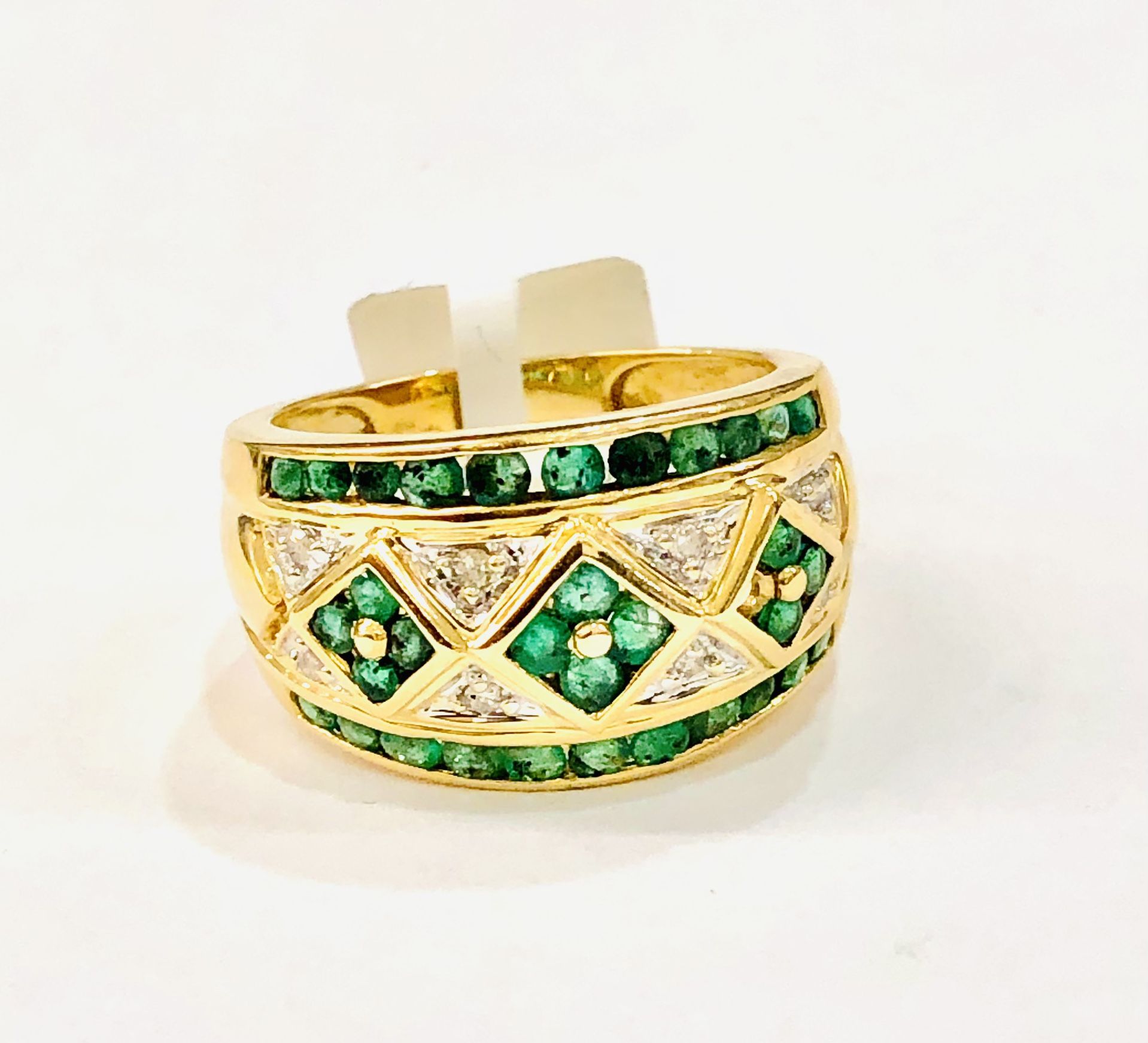 14K YELLOW GOLD BAND ,DIAMONDS & GREEN EMERALDS